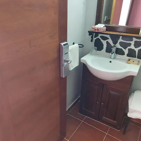 A Casa Da Fonte * Muros